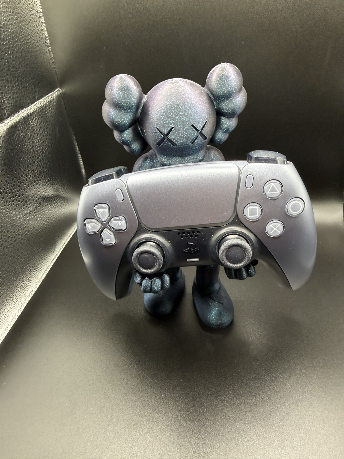Kaws Xbox/PS5 Controller Holder (3d Printed)