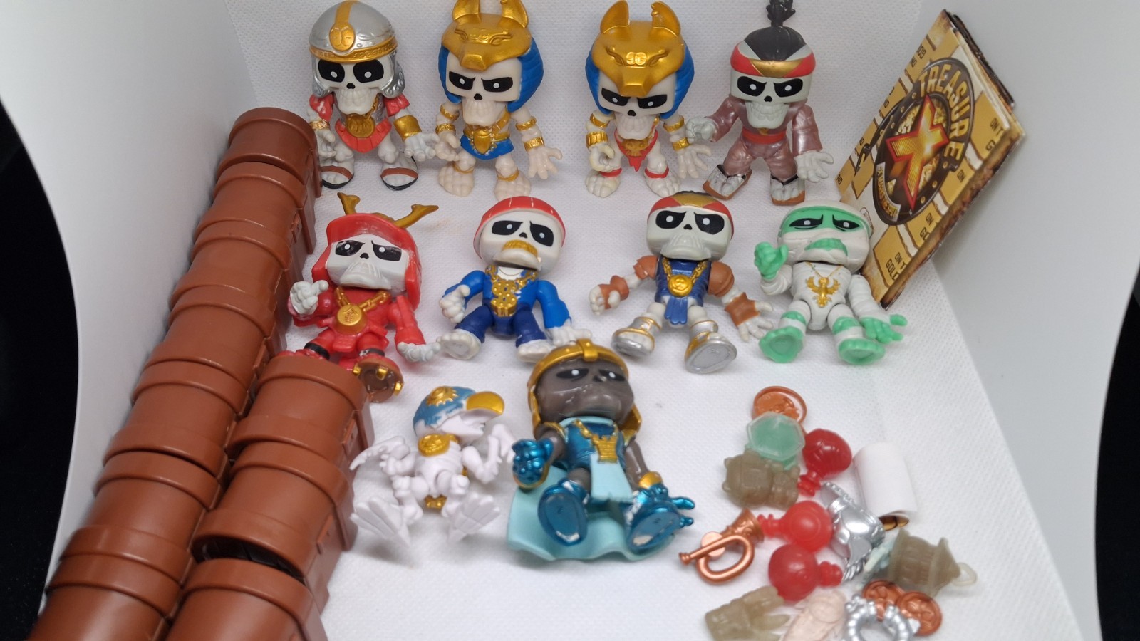 Large Lot of Moose Treasure X Figures, Weapons & Accessories