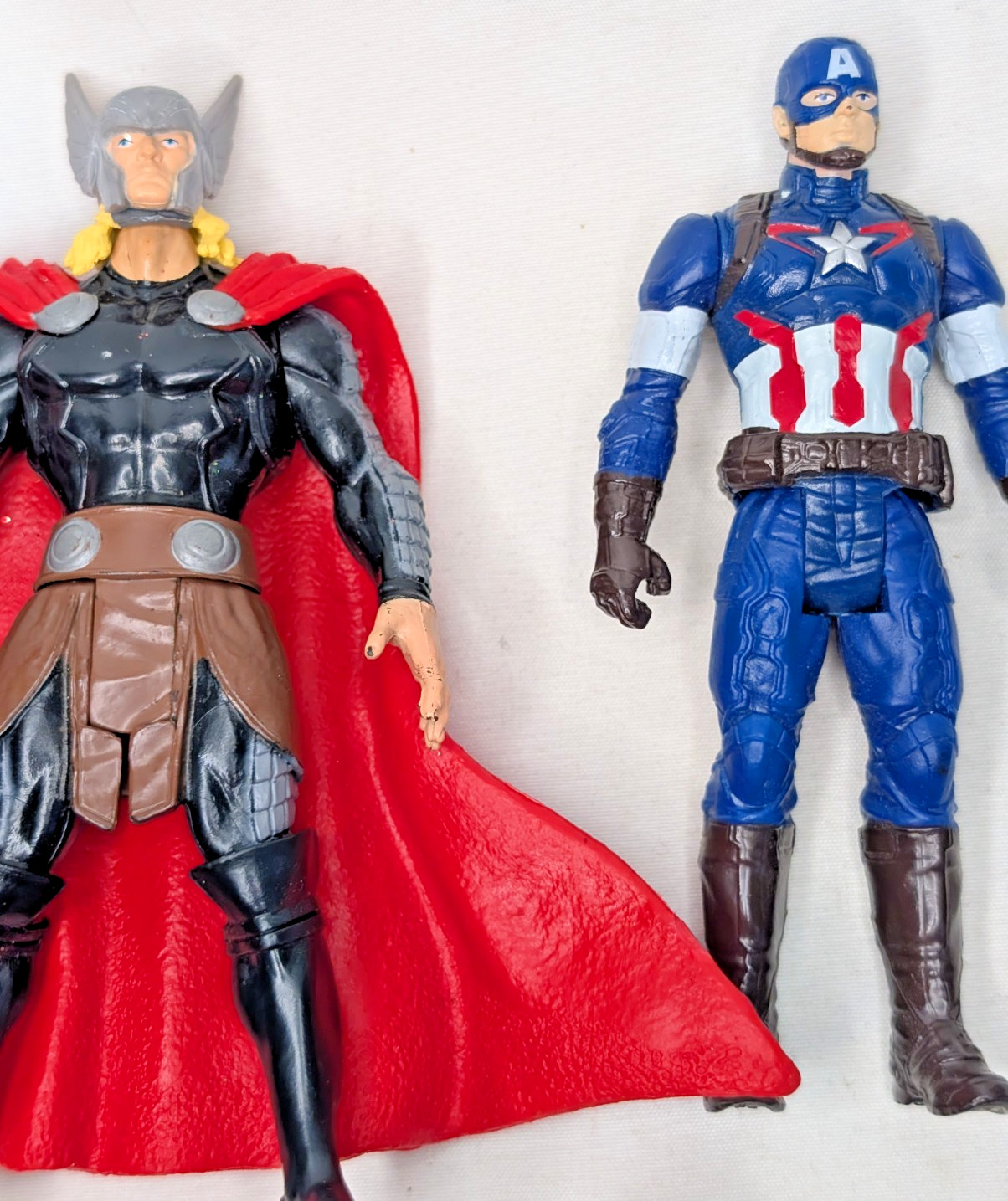 Marvel AVENGERS Basic 4&Prime; Figure Lot Hulk Thor Hawkeye Captain America Iron Man
