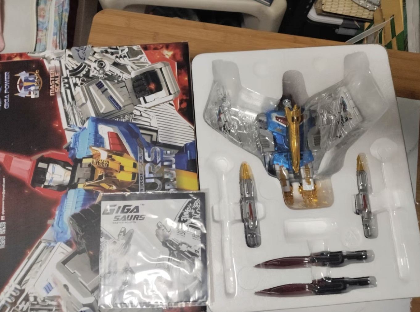 GigaPower GP HQ-05R Gaudenter Swoop Blue Chrome Version Dinobots G1 In Stock