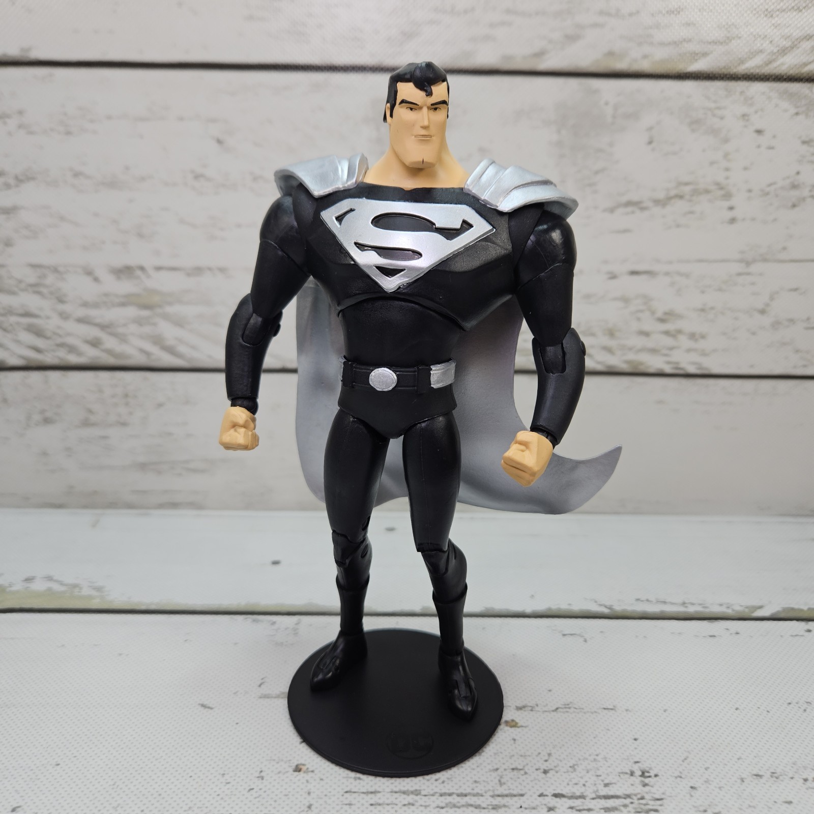 McFarlane DC Multiverse Superman The Animated Series Black Suit 2020 7&Prime; Figure