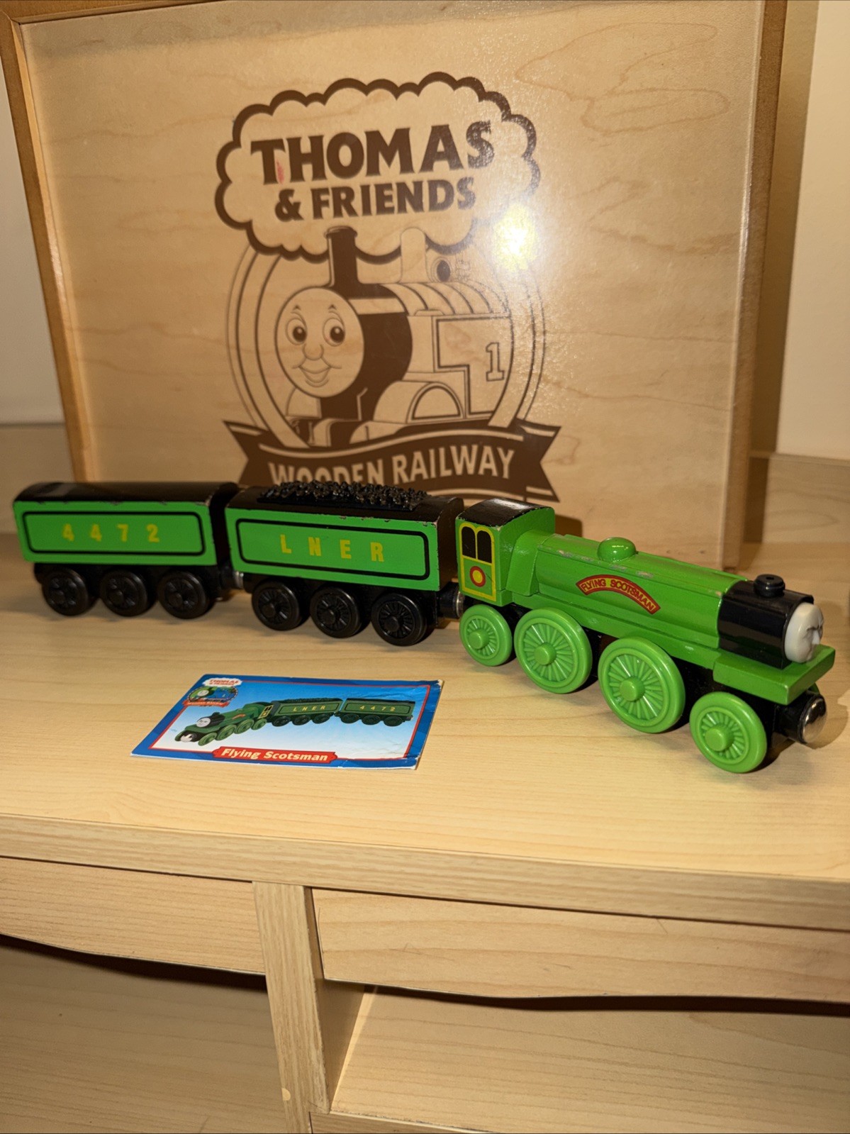 FLYING SCOTSMAN ! THOMAS FRIENDS TRAIN WOODEN RAILWAY 2001 COLLECTOR CARD !