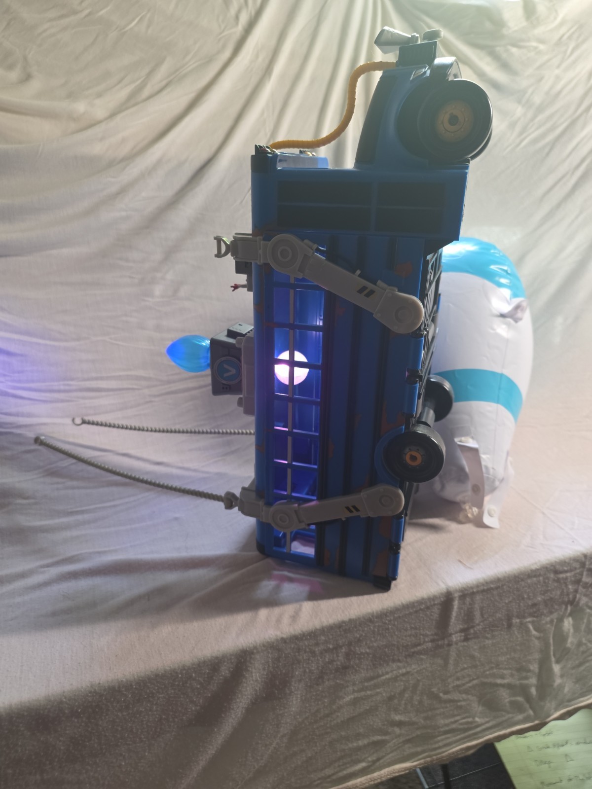 Vending Machine, Battle Bus, Reboot Van, Upgrade Shark, Loot Drop Box, and more