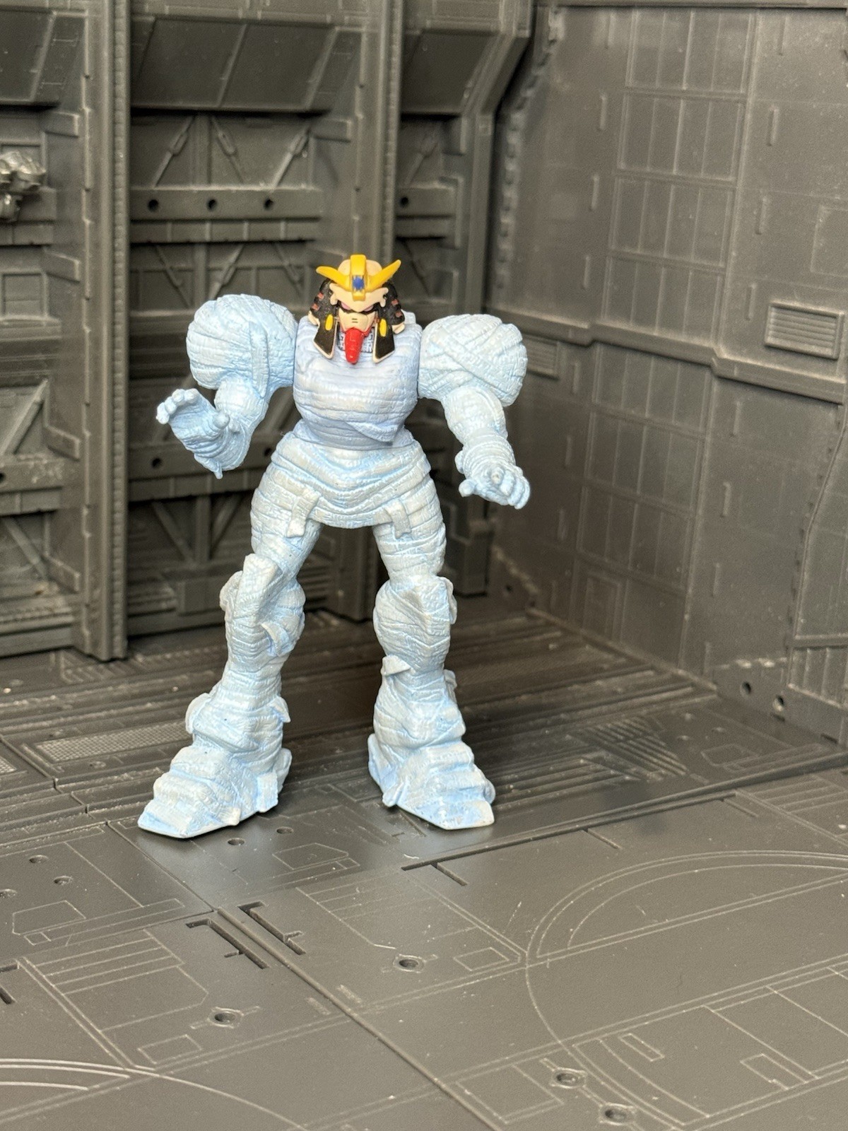 Bandai Battle Mobile Suit Fighter Gundam Battle Scarred Mummy Action Figure Msia