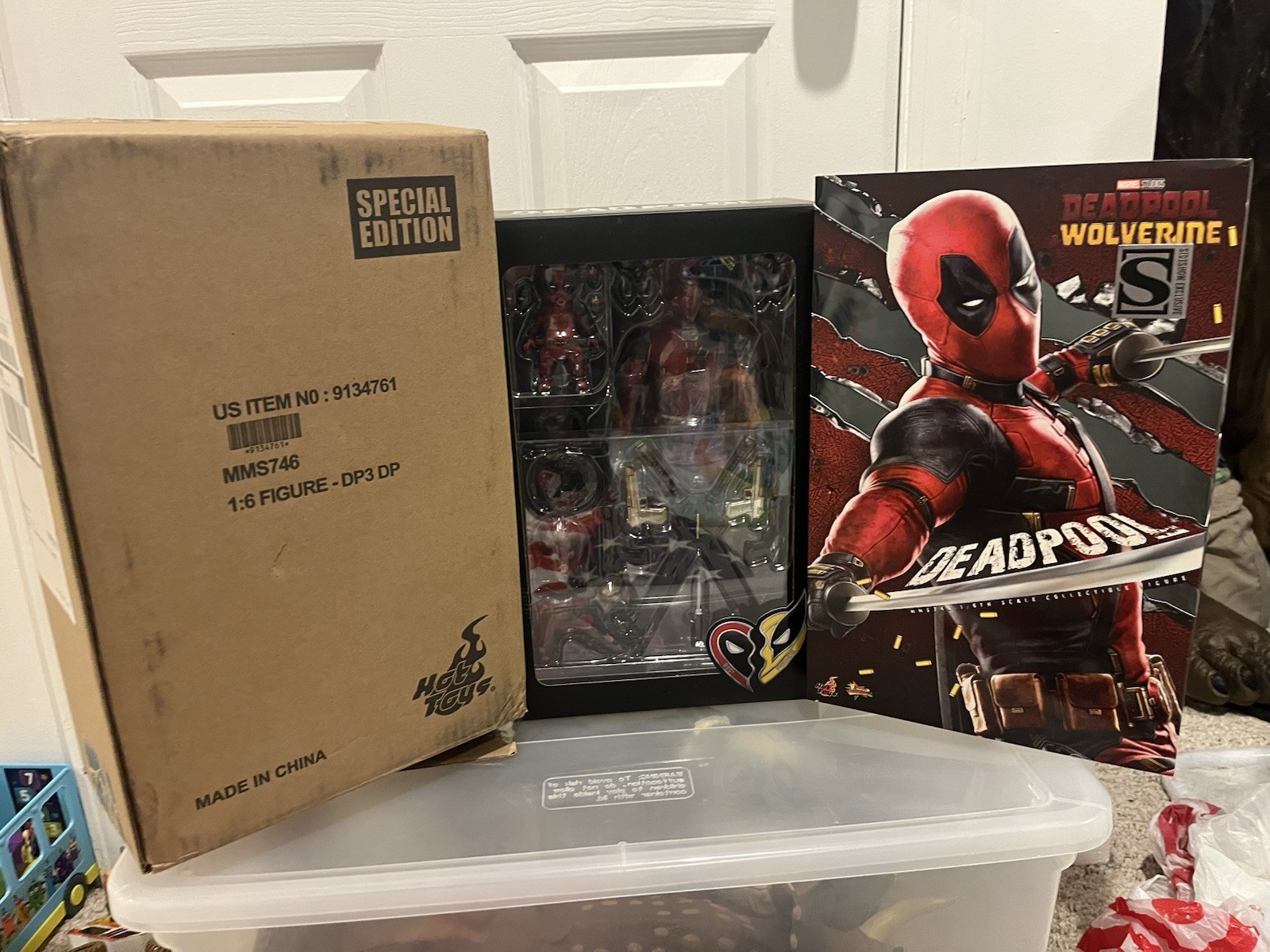 Hot Toys DEADPOOL Special Edition SIDESHOW EXCLUSIVE MMS746 Sixth Scale Figure !