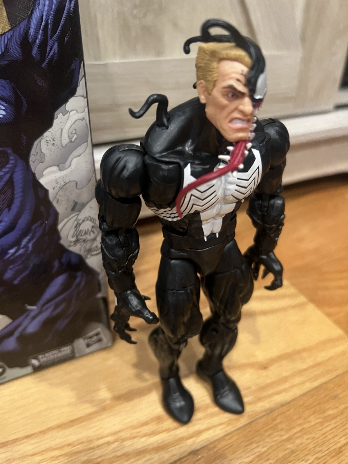 Amazon Exclusive Marvel Legends Venom 3 Pack Venom, Agony, and Riot w/opened Box