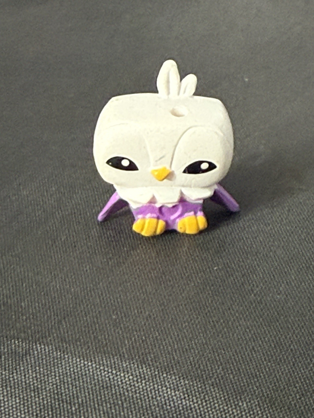 Animal Jam Adopt Me Mini Figure White/Purple Eagle Series 1-15