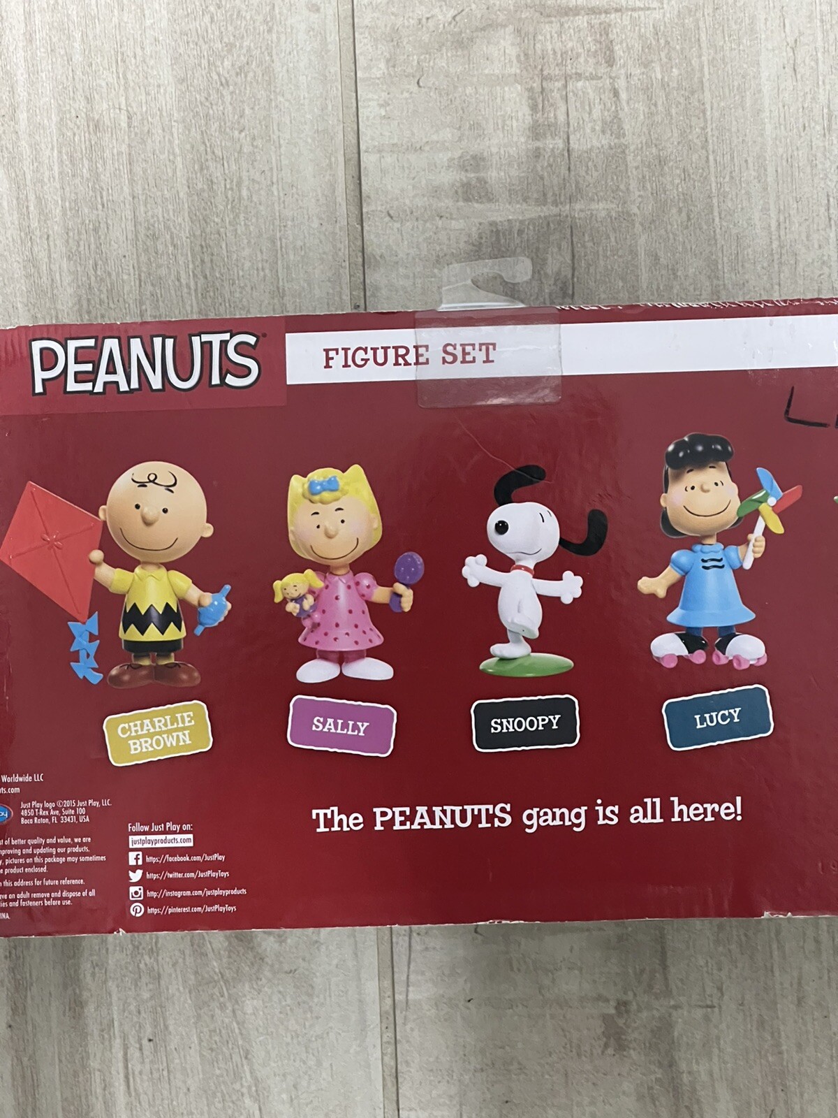 NEW Peanuts Gang 5 Figure Set Just Play 2015 NIB Charlie Brown Snoopy Lucy Linus