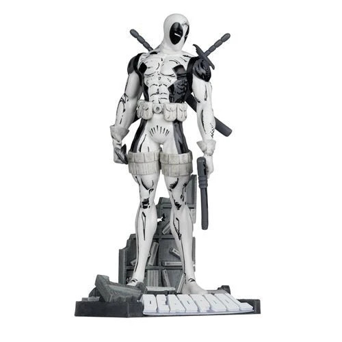 Marvel Deadpool The New Mutants #98 Line Art 1:10 Scale Posed Figure with Scene