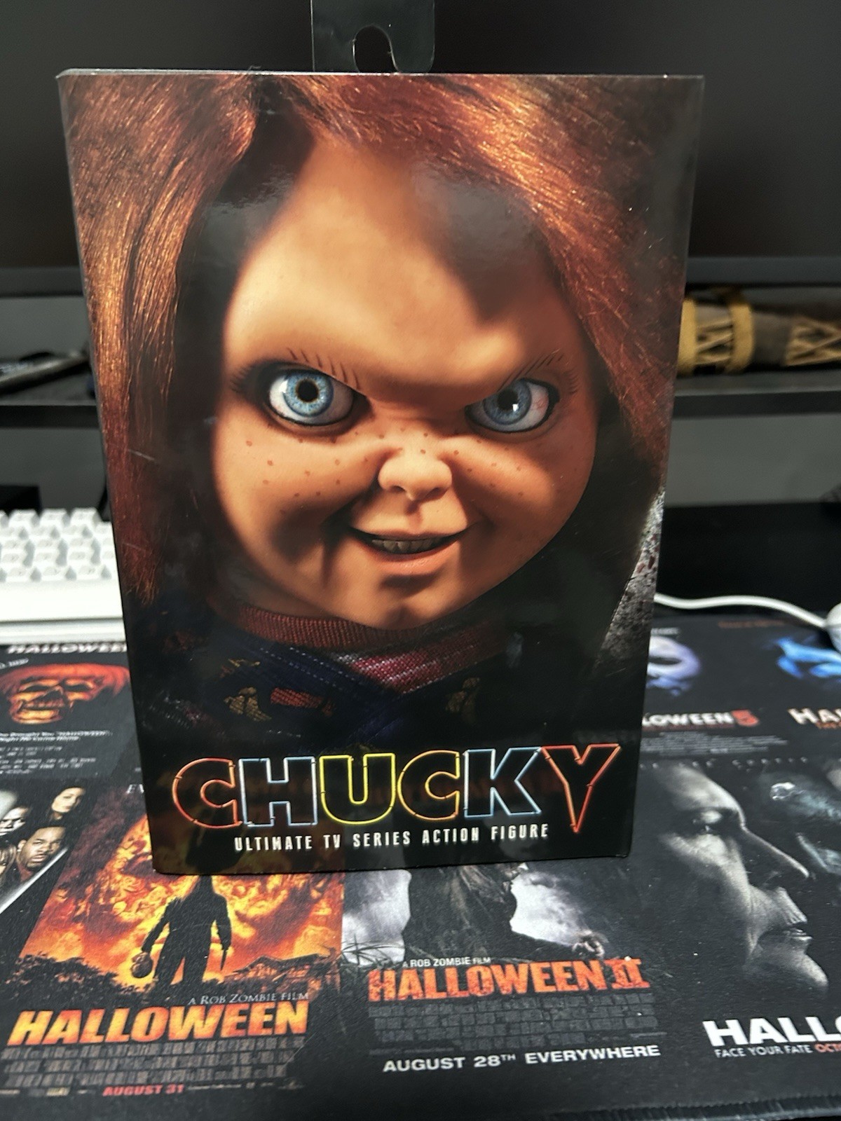 NECA Chucky Ultimate Action Figure Boxed Chucky TV Series Multicolor