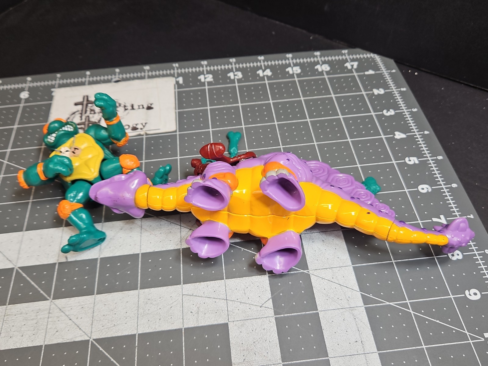 TMNT Ninja Turtles Cave Turtle Mike & Silly Stegosaurus 1993 Near Complete GUC