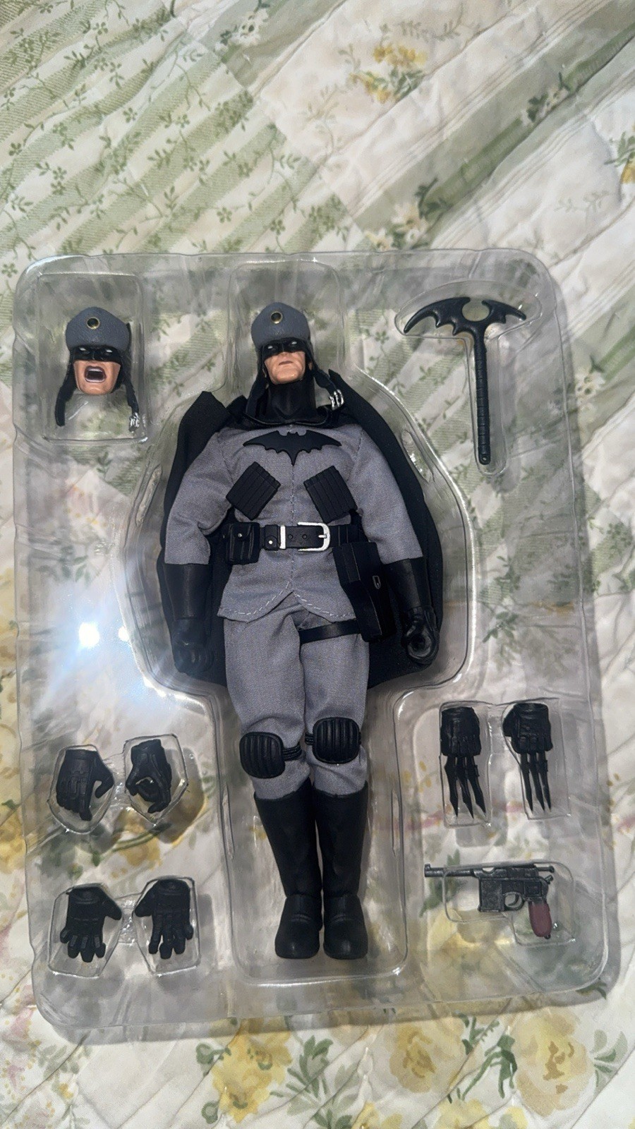 Superman: red son Batman soft goods 1/12 scale figure! Mafex mezco sh Figuarts