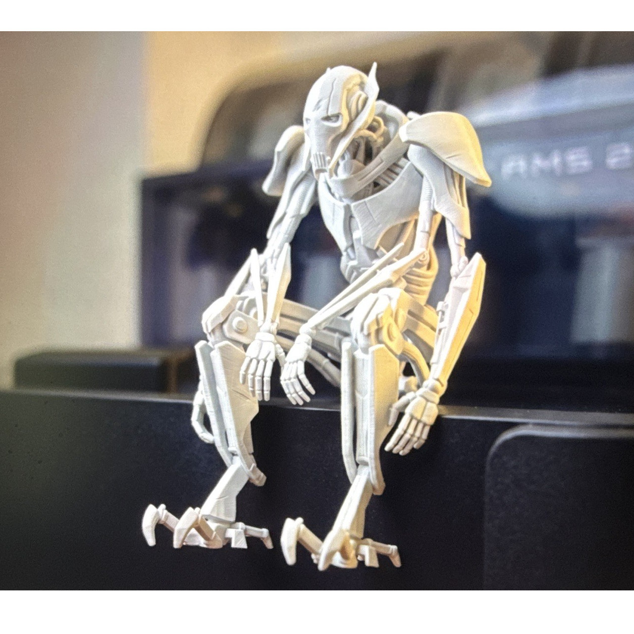 Star Wars General Grievous Sitting On Ledge 3D Printed