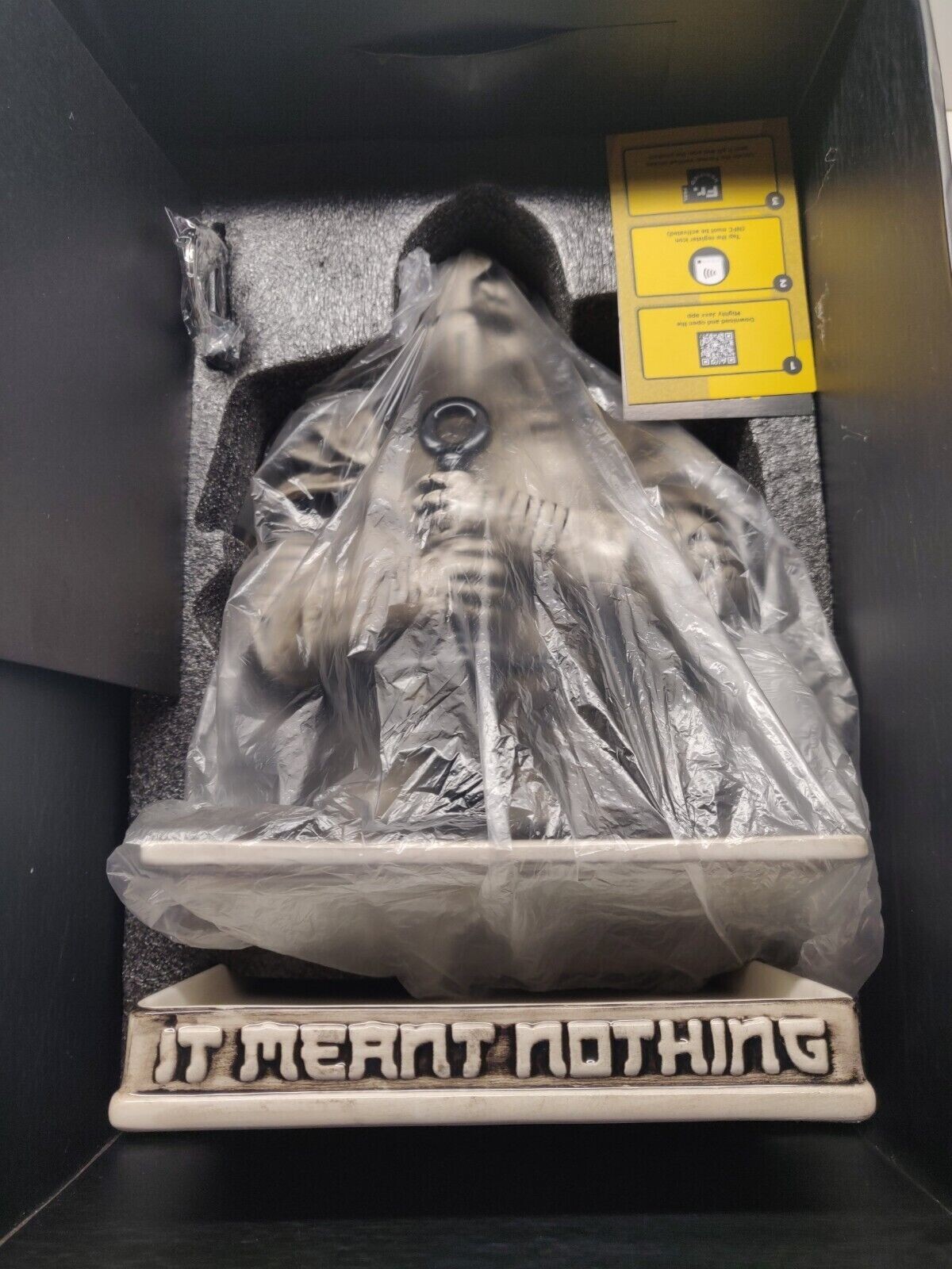 MIGHTY JAXX The Knight (HELL CHAMBER) BY ROB BOWYER Limited Statue IN STOCK