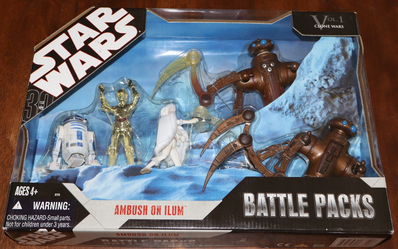 NEW UNOPENED VINTAGE 2006 HASBRO STAR WARS CLONE WARS AMBUSH ON ILUM BATTLE PACK