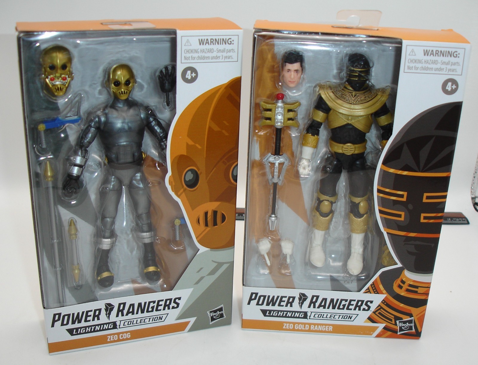 Power Rangers Lightning Collection Zeo Gold Ranger & Zeo Cog