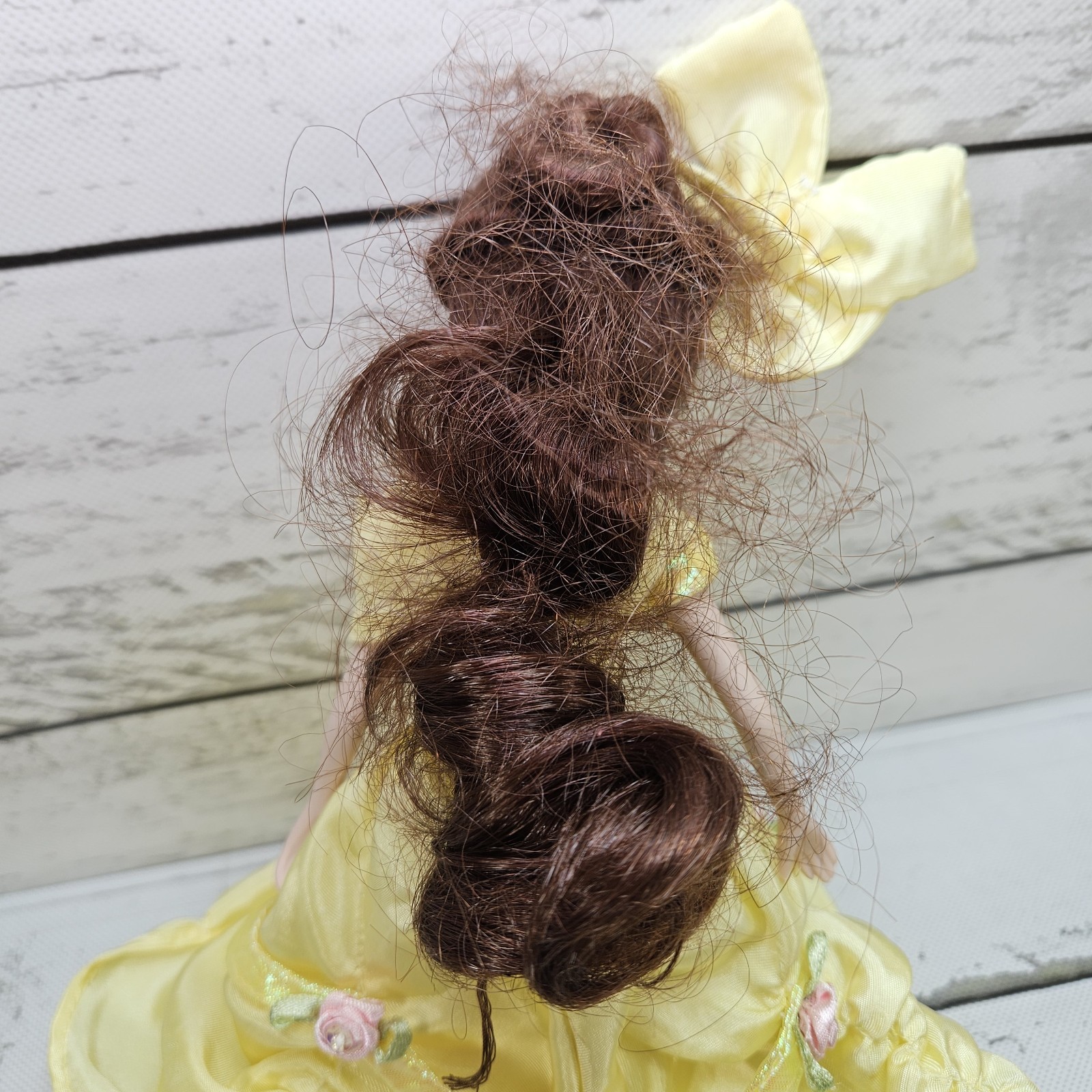 Disney Princess Belle Porcelain Keepsake Doll Vintage 2000&rsquo;s 8&Prime; Figure Brass Key