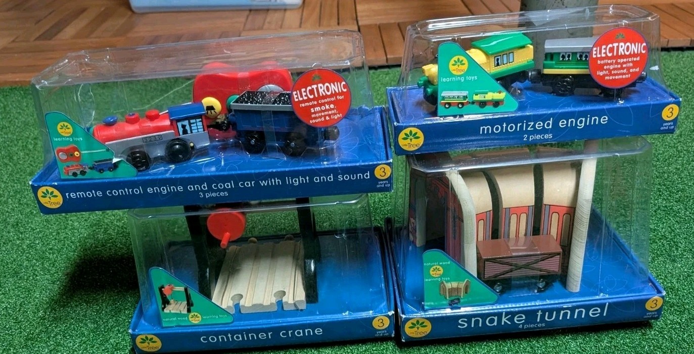 Little Tree Train Lot Of 4 Snake Tunnel, Motorized Engine, Etc Brand New Sealed
