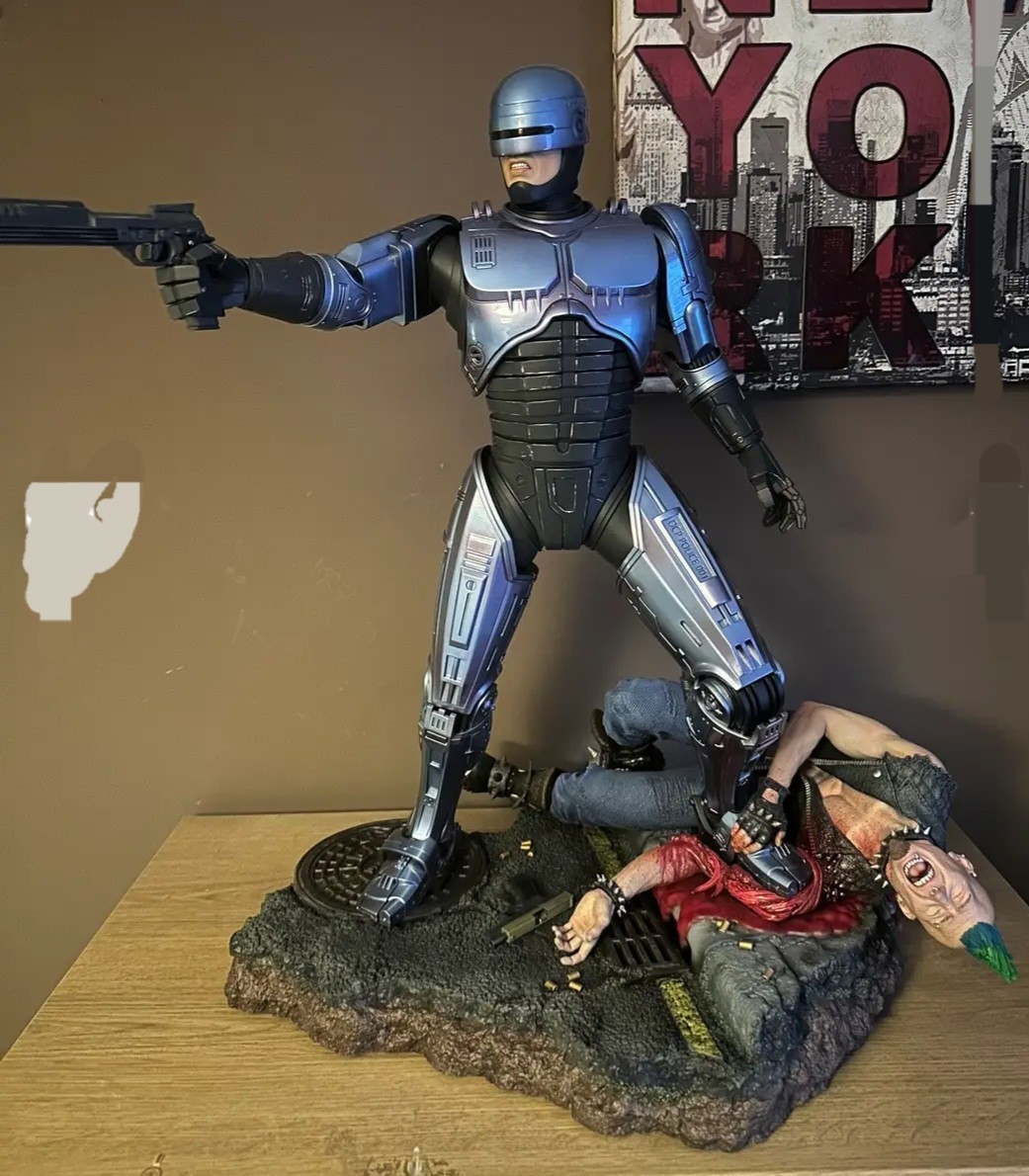 Robocop Diorama