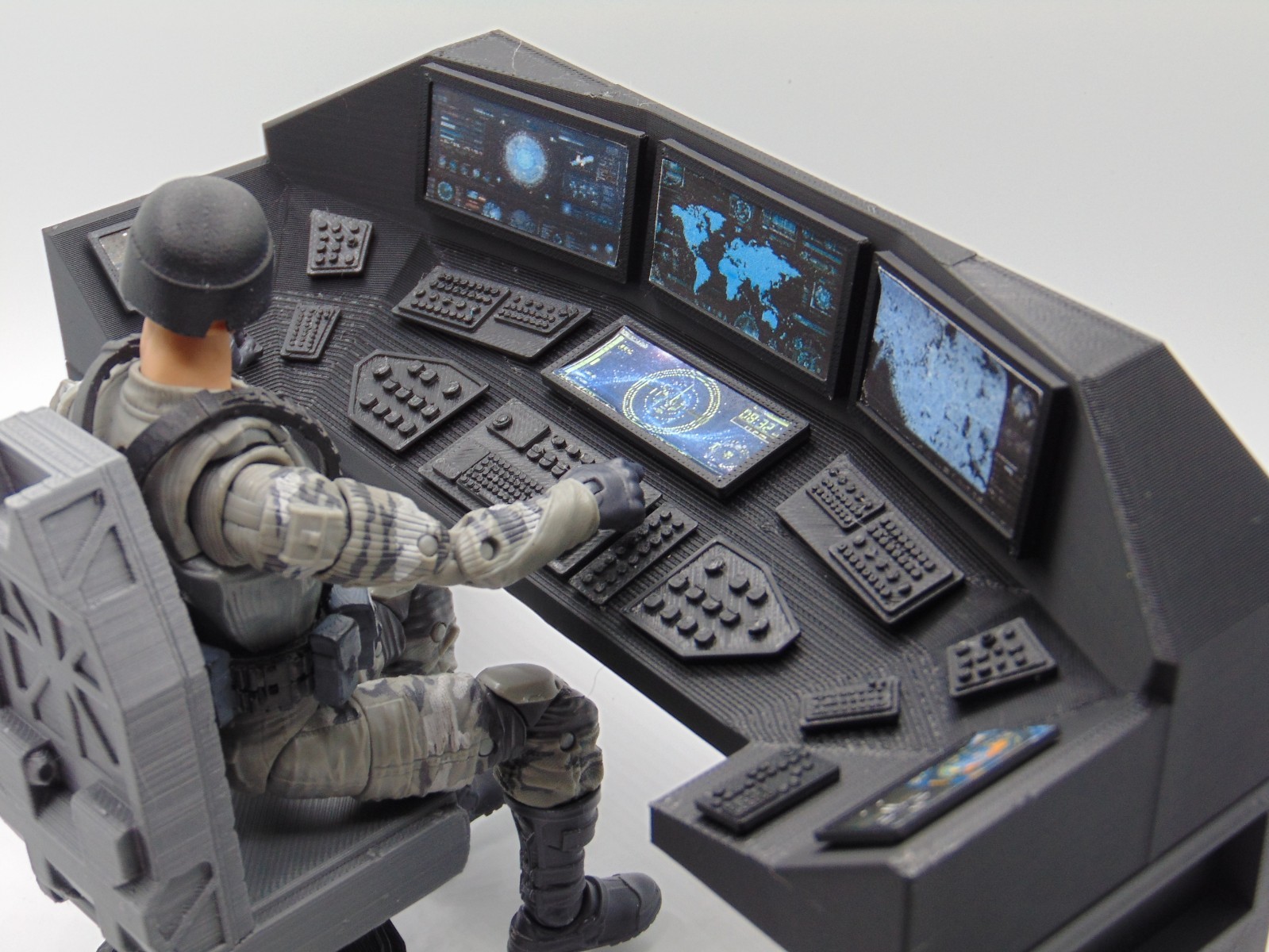 Custom 1:18 Computer Operator Control Station Set for eBay Buyer ID darthviard