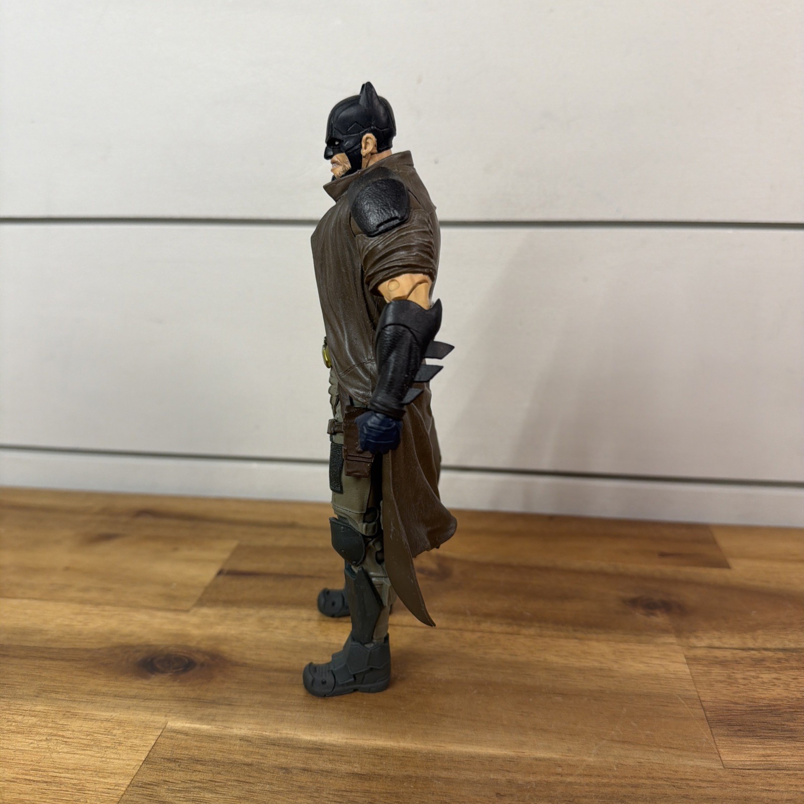 McFarlane DC Multiverse Future State Dark Detective Batman 7&Prime; Figure Ships Fast!