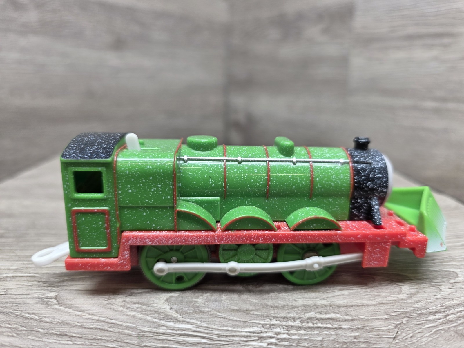 Thomas & Friends Trackmaster Motorized Snow Clearing Henry Train Engine Tested!!