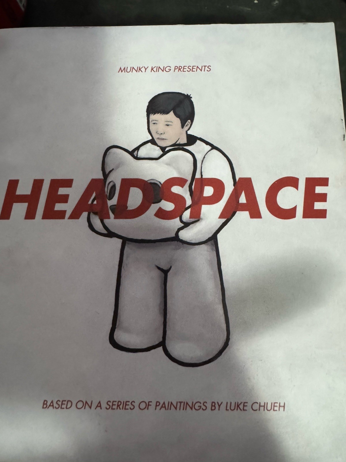 SIGNED Luke Chueh Headspace Munky King White Set box sketch