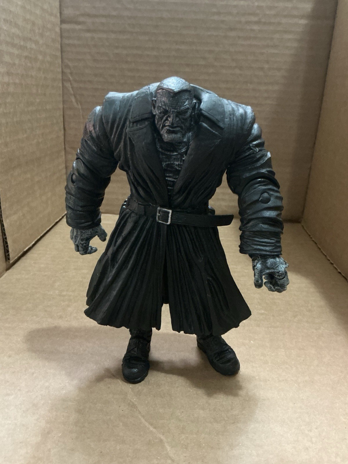 Sin City Marv Action Figure Long Coat Black & Gray Loose Figurine