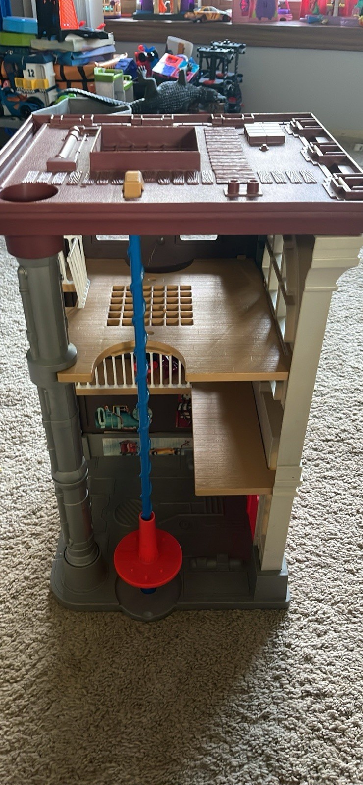 The Real GhostBusters firehouse headquarters Fire House HQ Kenner 1987