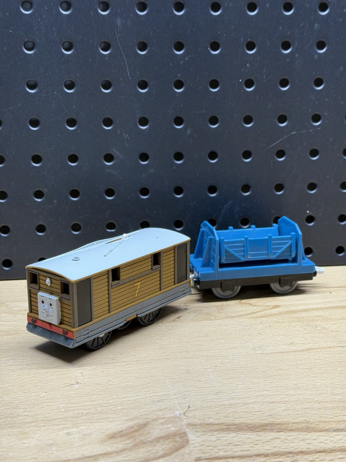 Trackmaster Thomas & Friends « Toby » WORKING Motorized Train