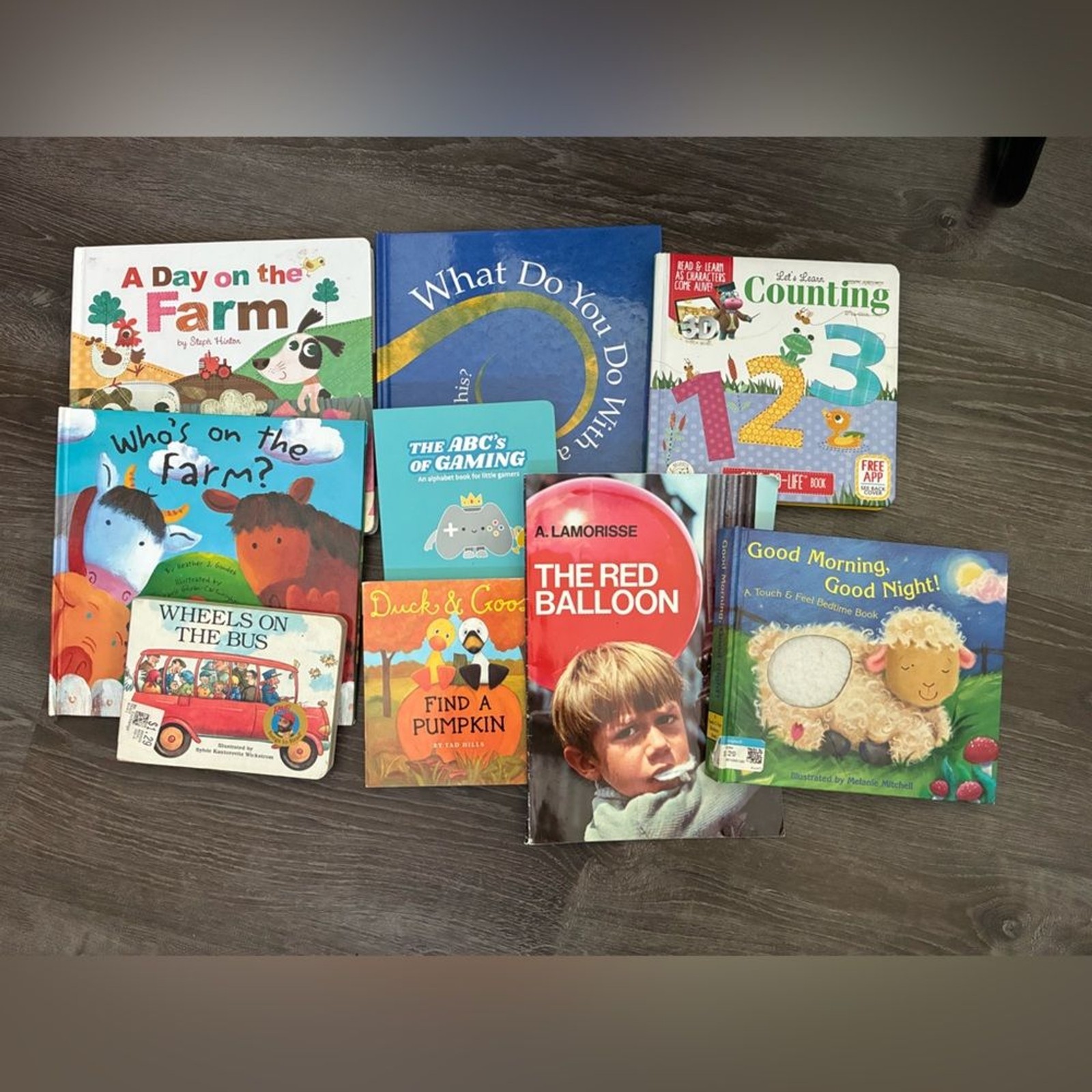 Children&rsquo;s Book Set Bundle Farm Video Game Counting Wheels on the Bus