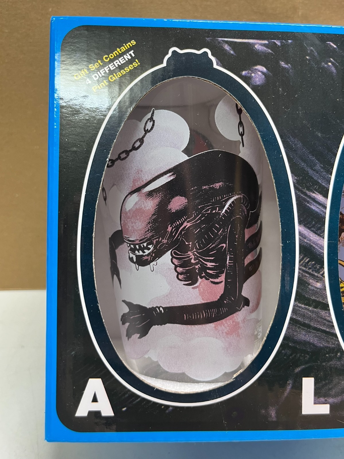 Super 7 Alien 16oz ALIEN COLLECTIBLE PINT set of 4 glass, NEW IN BOX