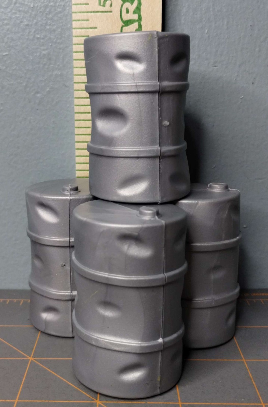 4 Gray Plastic Toy Oil Drum For HO Train Scenery, Hot Wheels, Zombies 2.25×1.5&Prime;
