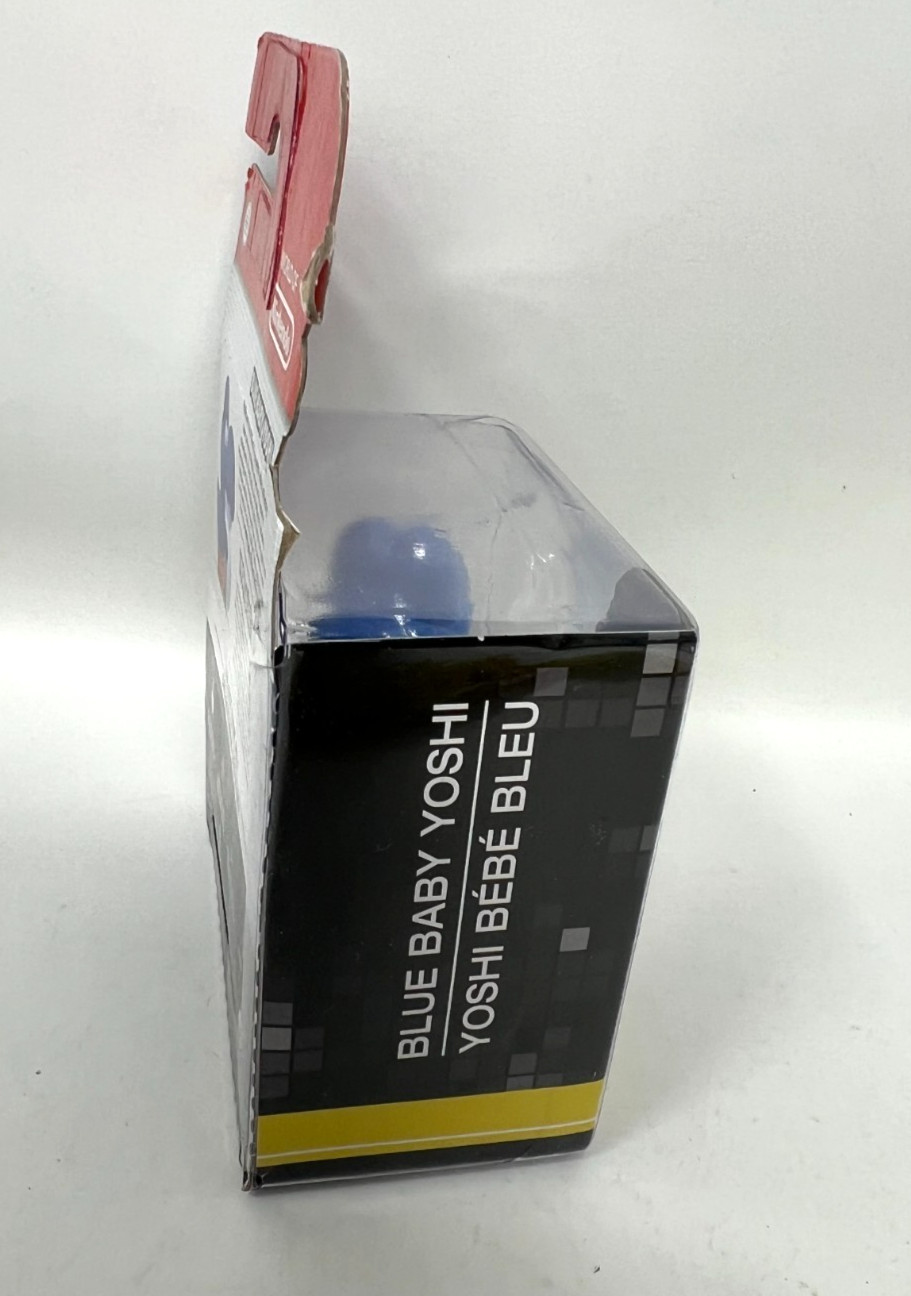 RARE! World of Nintendo 2.5&Prime; BLUE BABY YOSHI Figure Super Mario 2017 in package