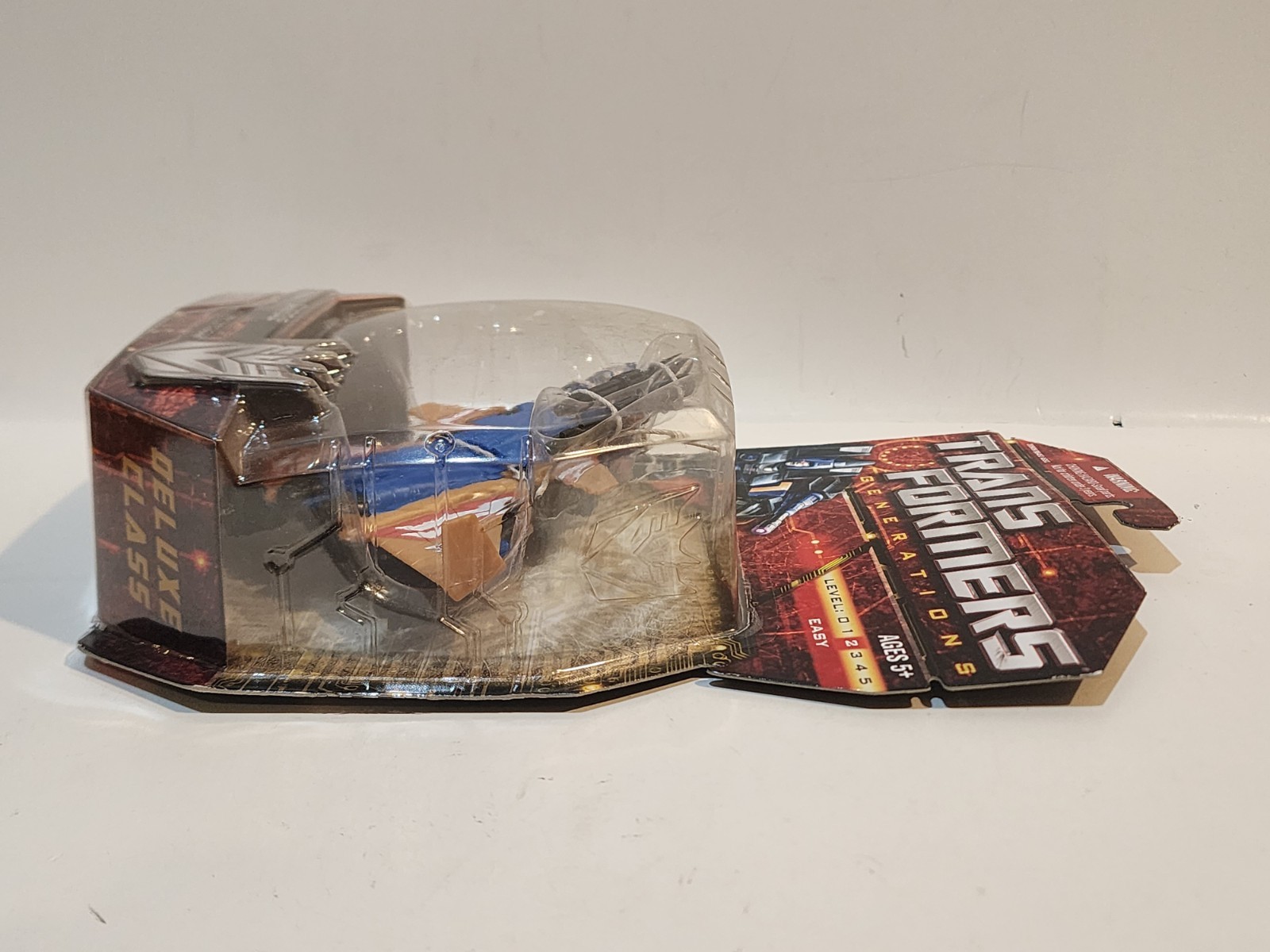Hasbro Transformers Generations Deluxe Class Dirge