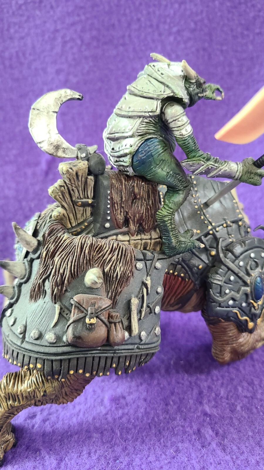 IGUANTUS & TUSKADON – McFarlane Spawn Dark Ages 14 – LOOSE – 1999 – COMPLETE