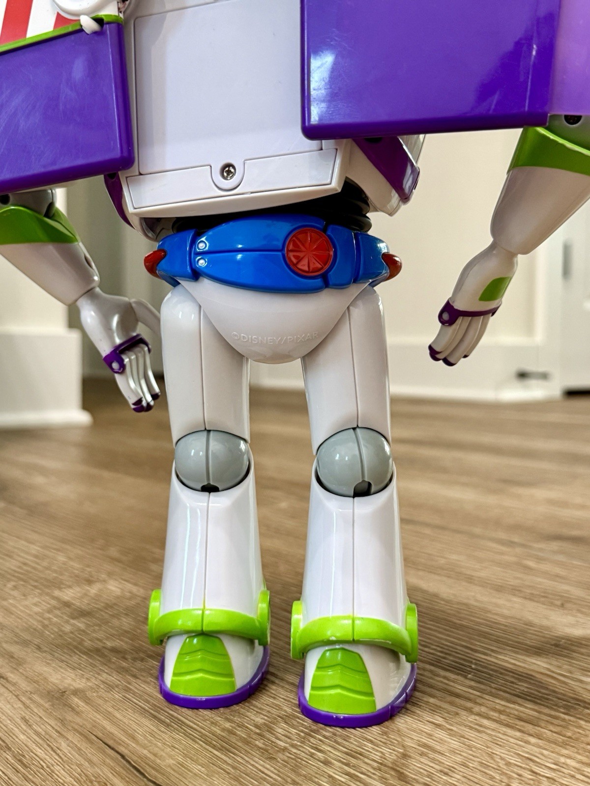 RARE Thinkway Toys Talking Buzz Lightyear with Utility Belt Toys R Us Signature