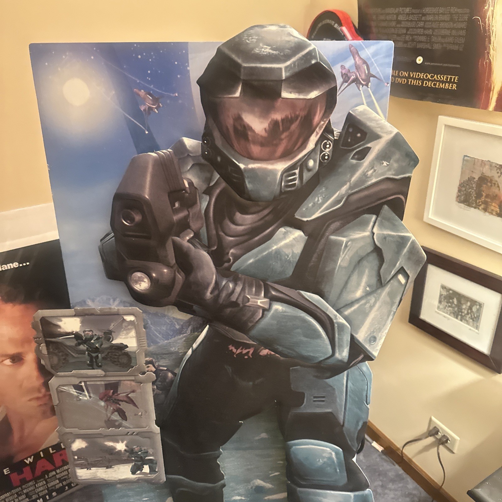 5 ft HALO Combat Evolved MASTER CHIEF STANDEE GAME STORE DISPLAY Vintage Rare!