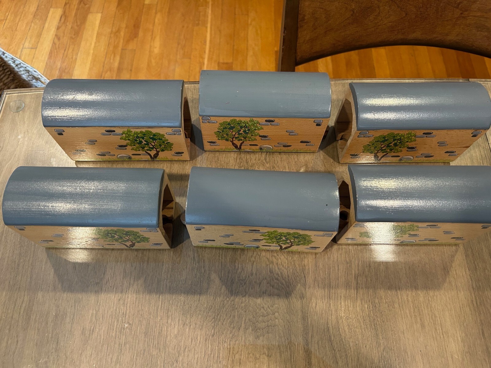 Wooden Railway Melissa & Doug/Orbrium Bridge Train Set: 6 Tunnels