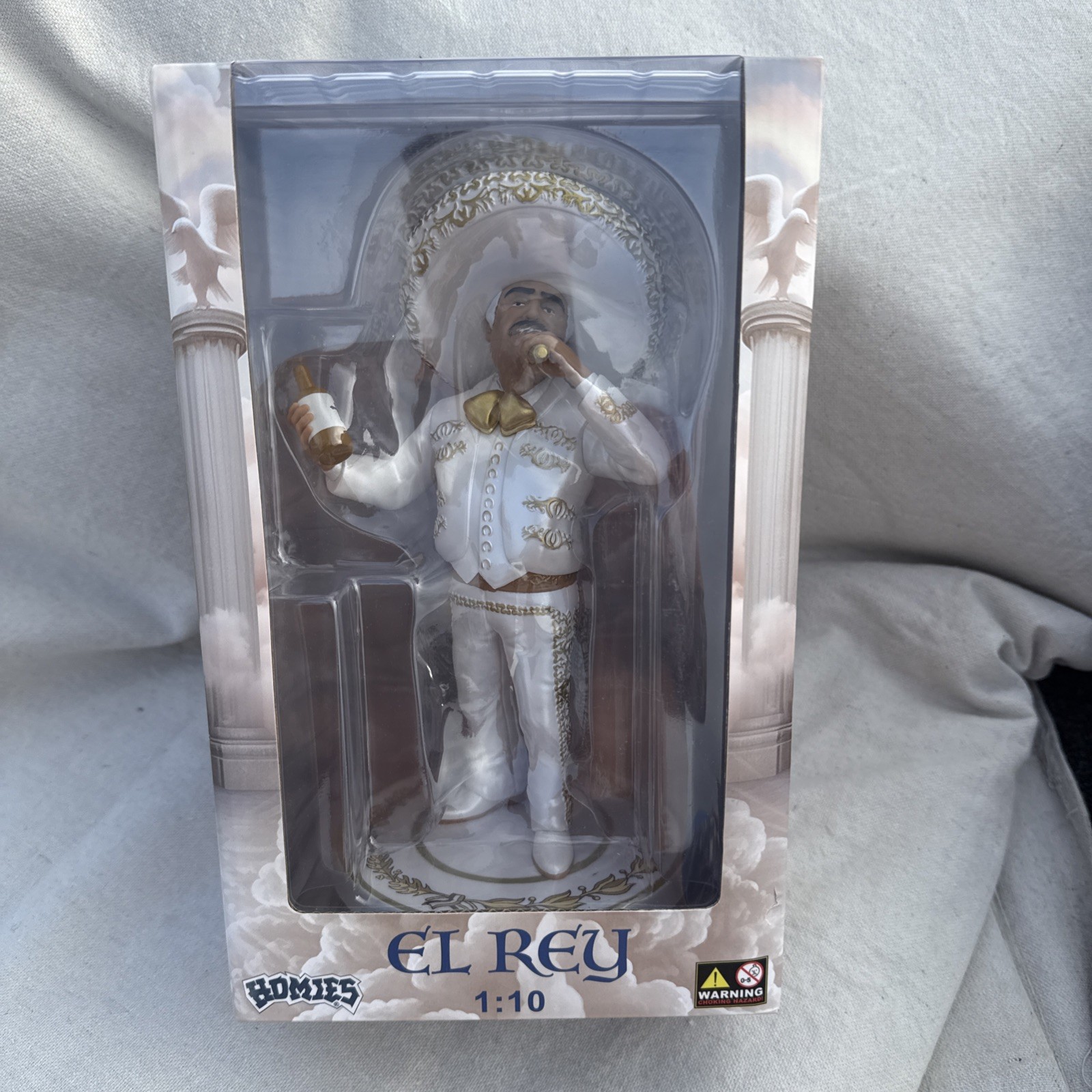 HOMIES EL REY ‘VICENTE FERANDEZ’ Large Scale Collectible Figure 1:10
