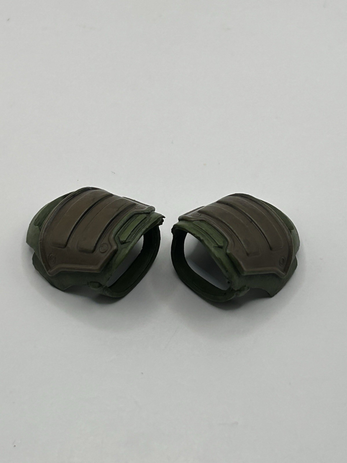 Monster Force Exclusive Command Unit Shoulder Armor Fodder 1/12 Scale