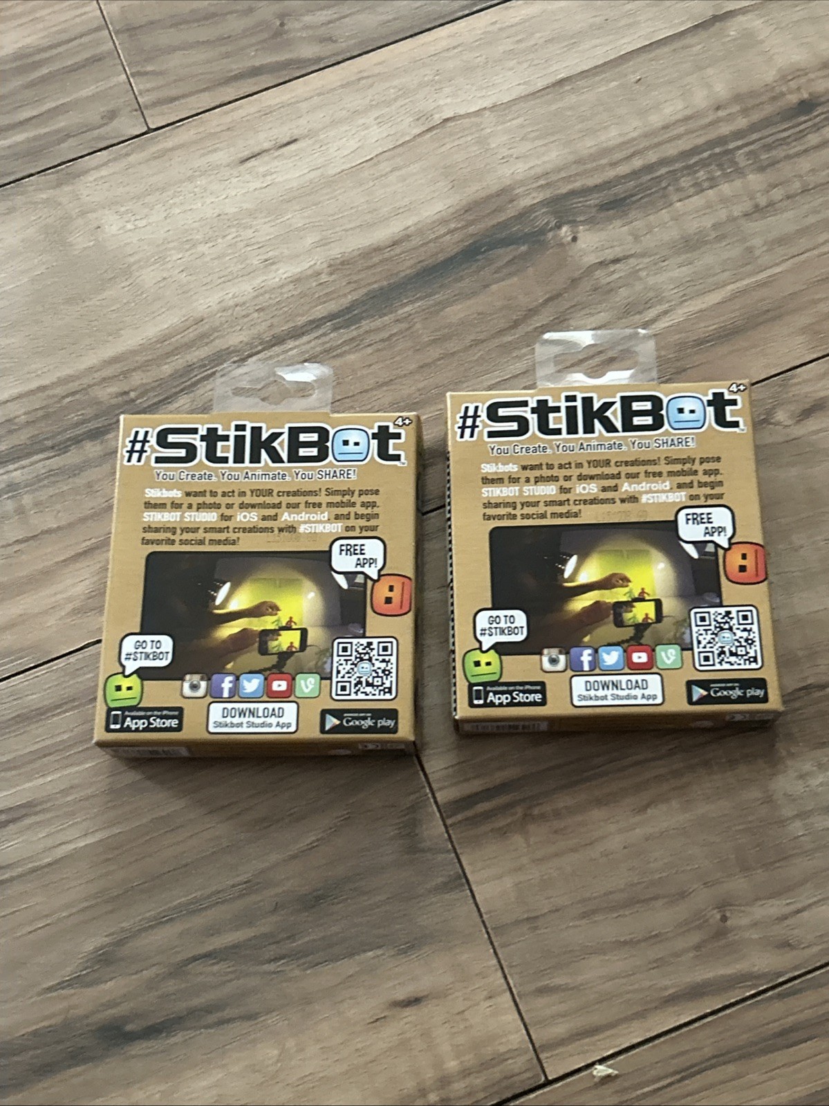 StikBot 2 Translucent 3.25&Prime;-inch (8 cm) Poseable Figure Blue And Pink
