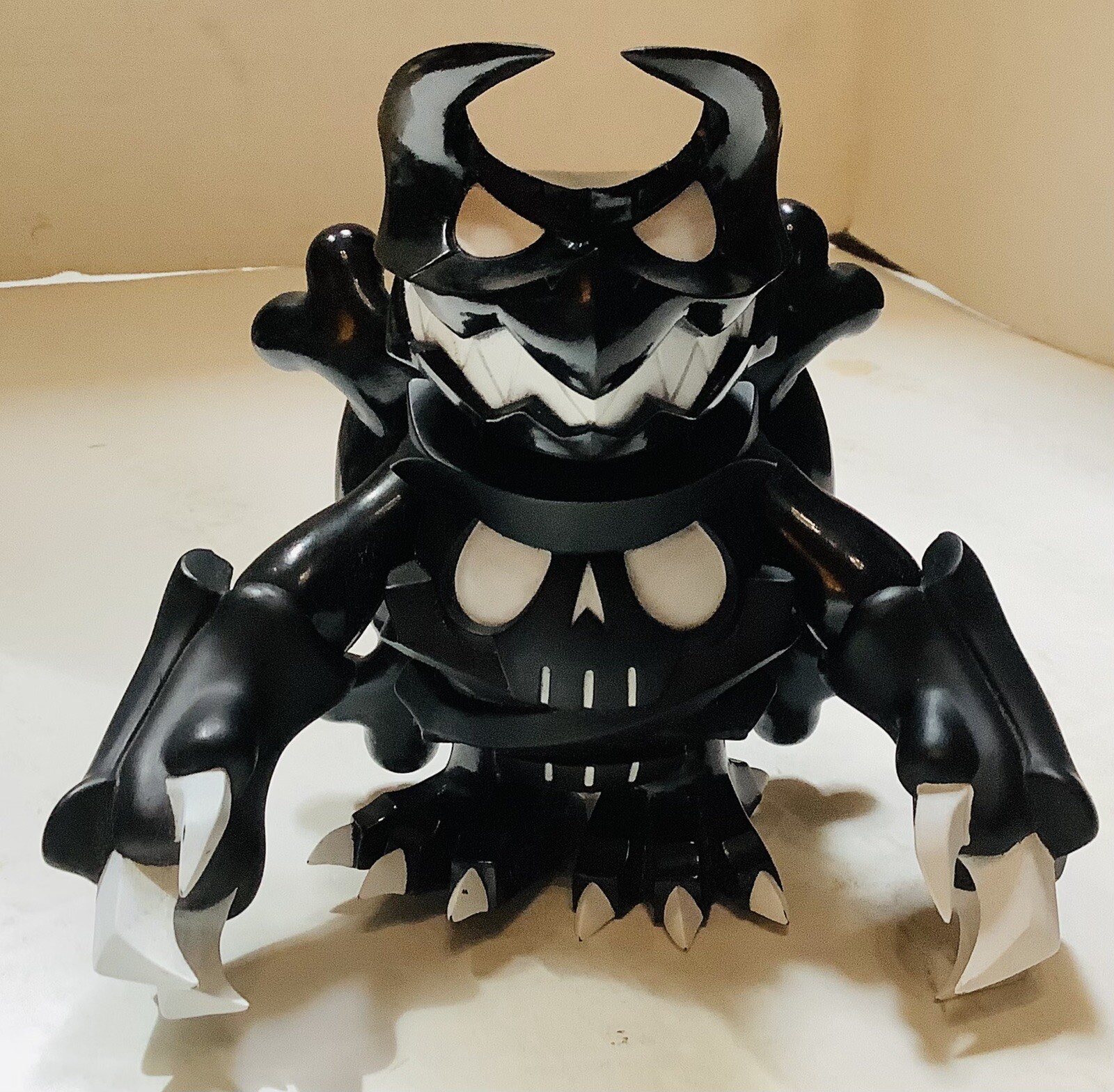 5” Skuttle Vinyl Toy by Touma Toymart One Up Black Pre Owned