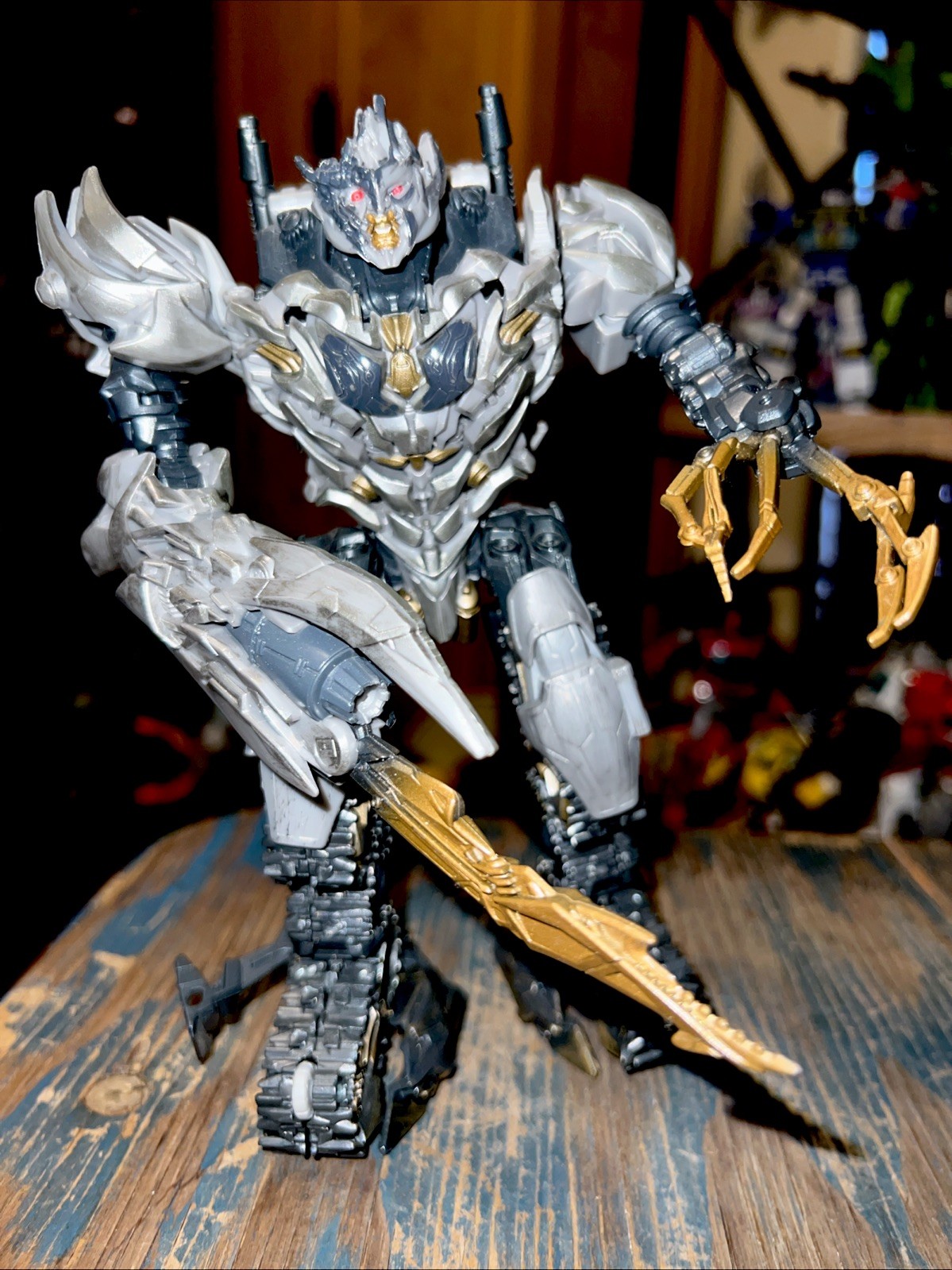 Transformers Studio Series 31 Battle Damaged Megatron Voyager 2017 Hasbro