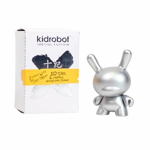 Kidrobot Special Edition 10th Anniversary DUNNY 3&Prime; 10 Years 4 Months SILVER NEW