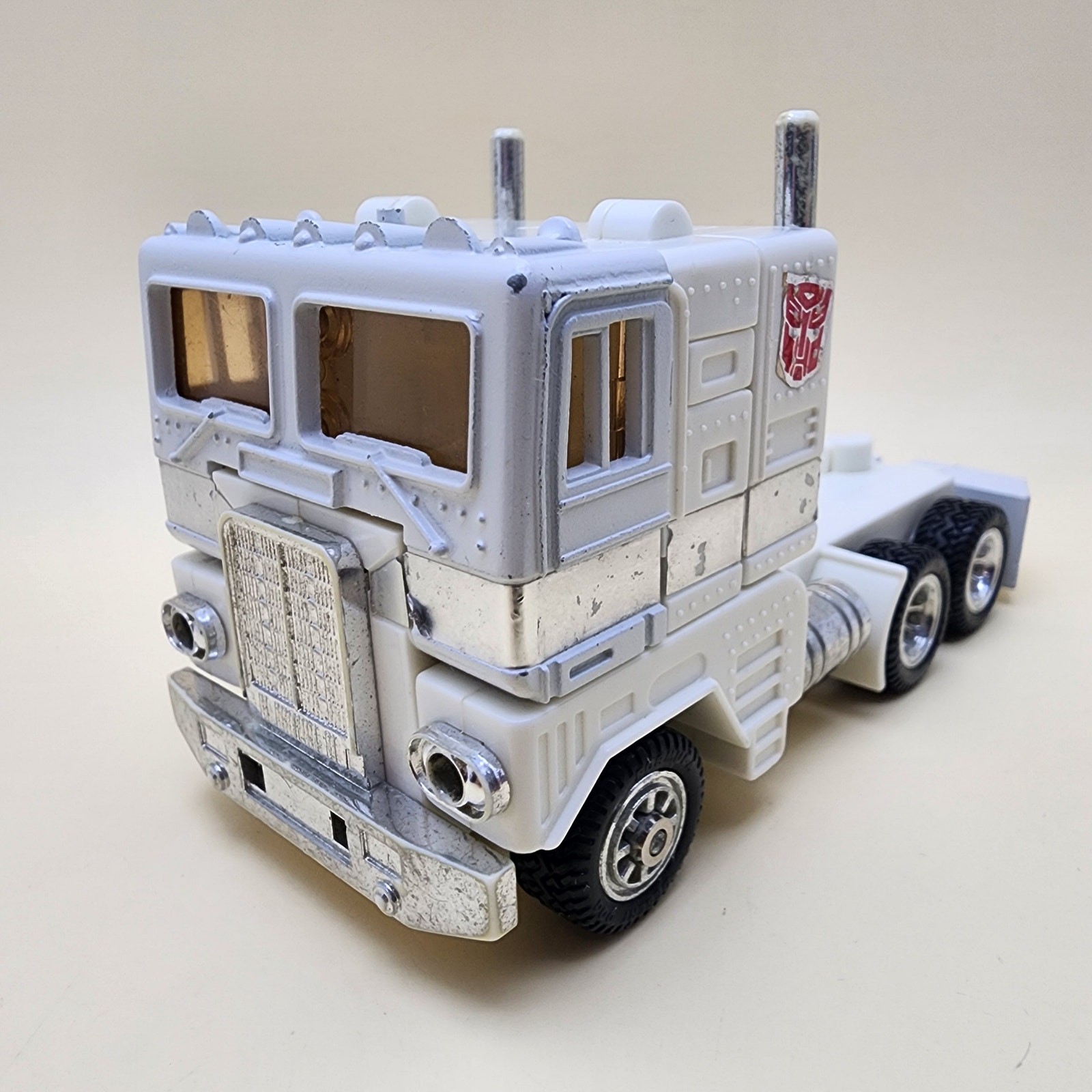 TRANSFORMERS G1 (Vintage 1985) ULTRA MAGNUS Cab White Truck Figure-Only