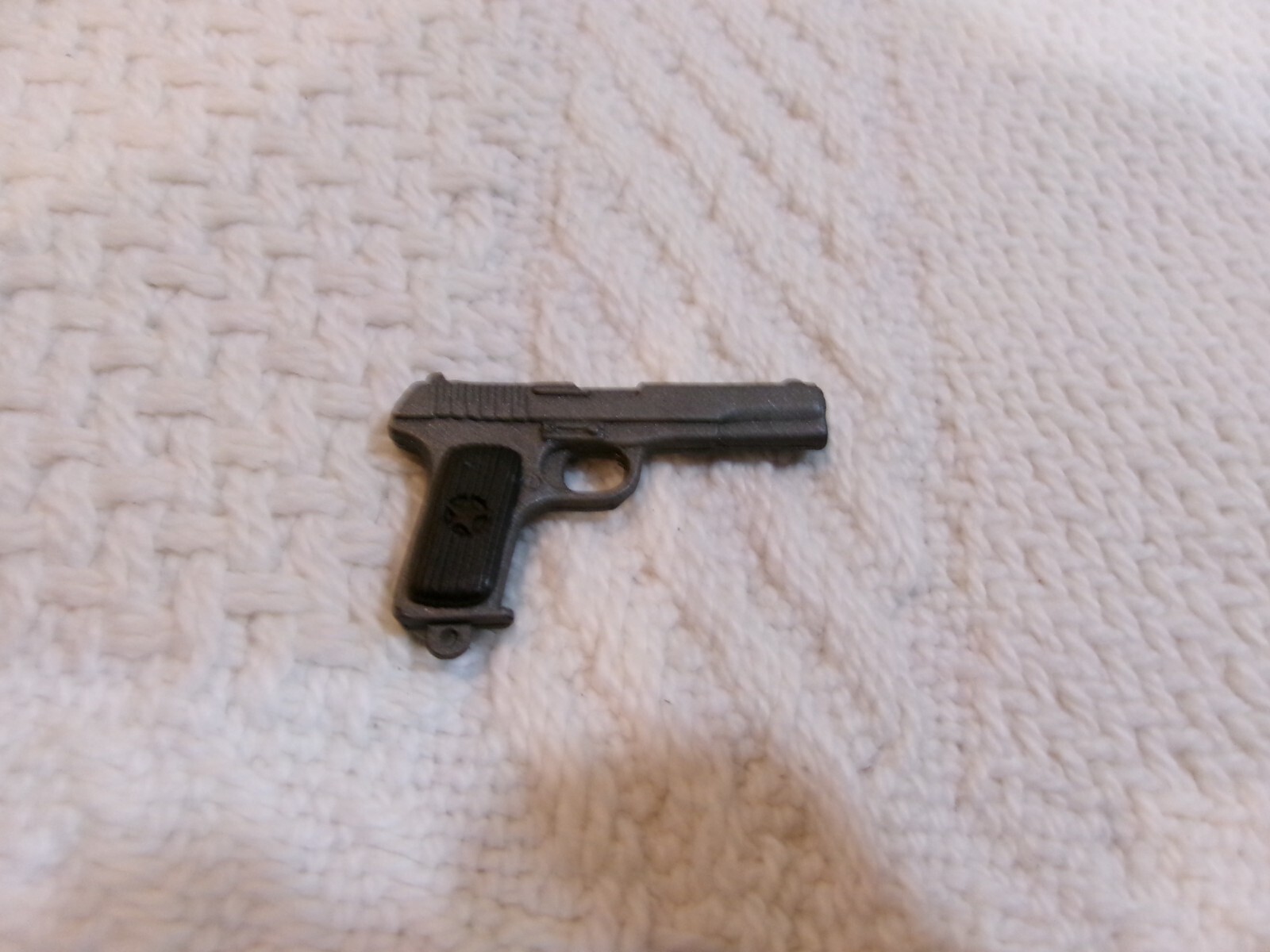 1/6th Scale Modern Warfare Russian / Soviet TT-30 Tokarev Semi-Automatic Pistol