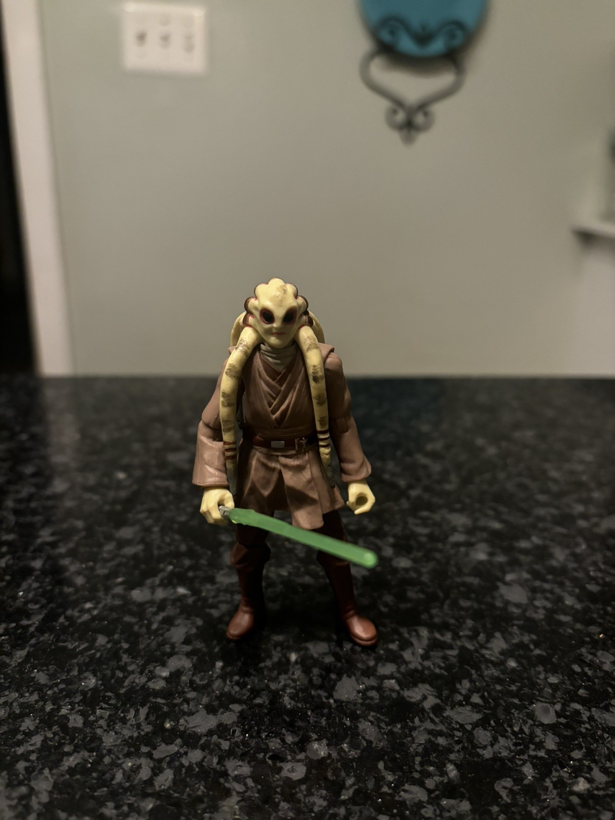 Star Wars 2004 Kit Fisto LFL Action Figure With Green Saber