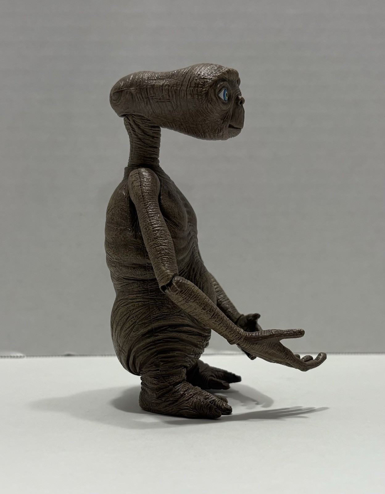 NECA E.T. 40th Anniversary Ultimate E.T. Figure Extra-Terrestrial Figure Only