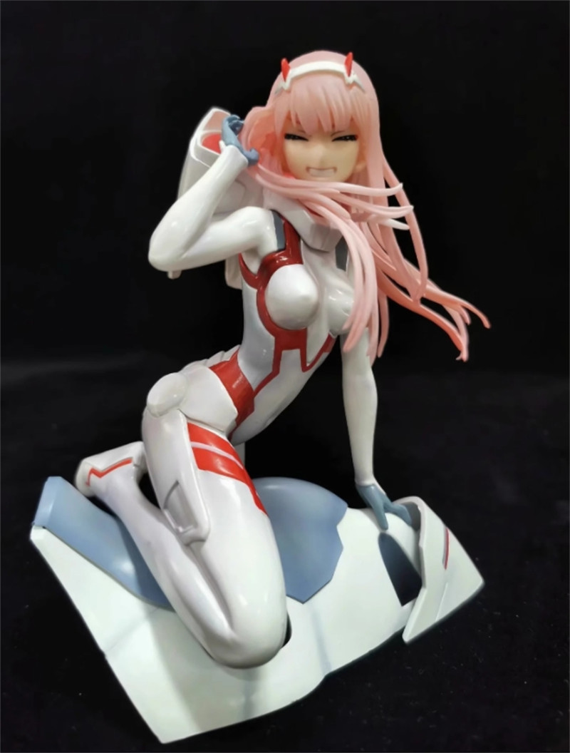 6.3&Prime; Anime Darling in the Franxx Zero Two 02 Action Figure Figurine Statue Boxed